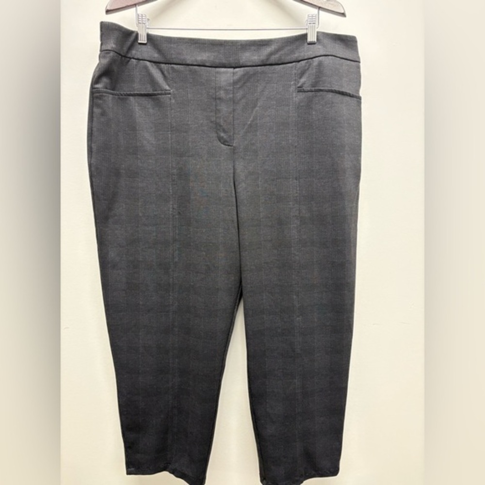 Pennington's Charcoal Cropped Pants 1X
